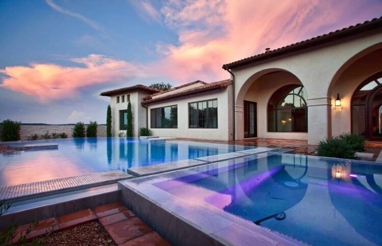 Custom Tailored Outdoor Austin Living